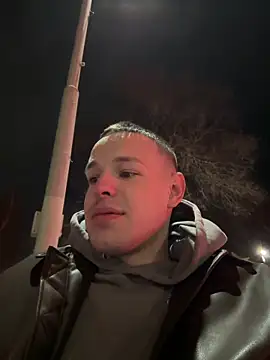 pretty roman online show from 04/13/26, 04:33