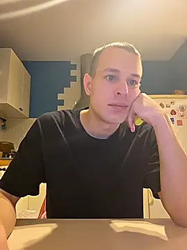 pretty roman online show from 11/01/25, 04:01