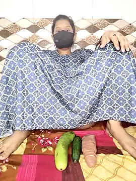 pihu32824 online show from 02/14/26, 07:47