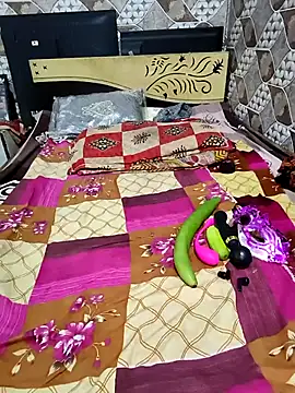 pihu32824 online show from 10/01/25, 07:29