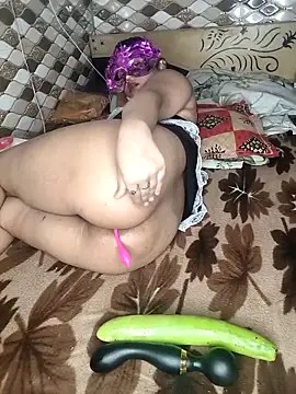 pihu32824 online show from 10/17/25, 08:32