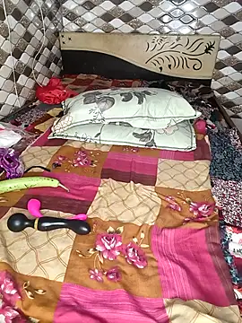 pihu32824 online show from 11/09/25, 07:40