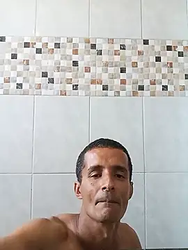 Snapshot of morenogato100 chatting on 06/30/26, 03:56 morenogato100 online show from 06/30/26, 03:56