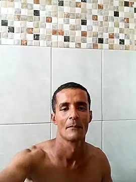 Snapshot of morenogato100 chatting on 10/12/25, 05:03 morenogato100 online show from 10/12/25, 05:03