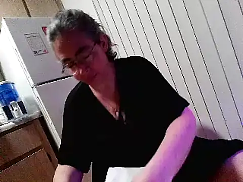 Snapshot of GraceHenderson chatting on 03/14/25, 07:34 GraceHenderson online show from 03/14/25, 07:34