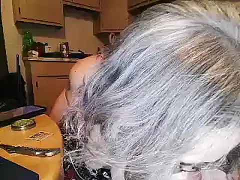 Snapshot of GraceHenderson chatting on 03/12/25, 01:58 GraceHenderson online show from 03/12/25, 01:58