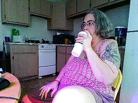 Snapshot of GraceHenderson chatting on 03/20/25, 11:23 GraceHenderson online show from 03/20/25, 11:23