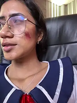 KaitlynLoveCam online show from 11/01/25, 05:47