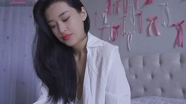 yumisunn online show from 02/24/26, 03:07