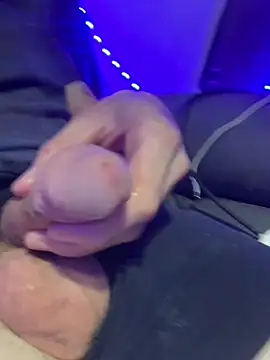 thiccplamp online show from 10/22/25, 04:23