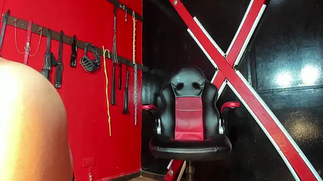 sascha castillo online show from 12/01/25, 07:15