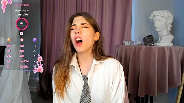 Lucutes online show from 12/20/24, 09:43