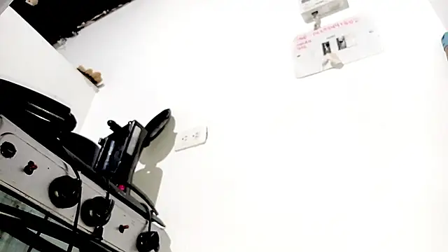 PetiteIvoryQueen19 online show from 09/14/25, 03:18