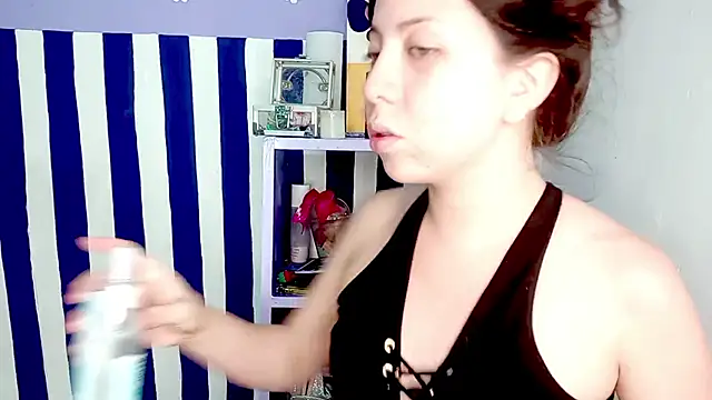 PetiteIvoryQueen19 online show from 04/19/26, 07:09