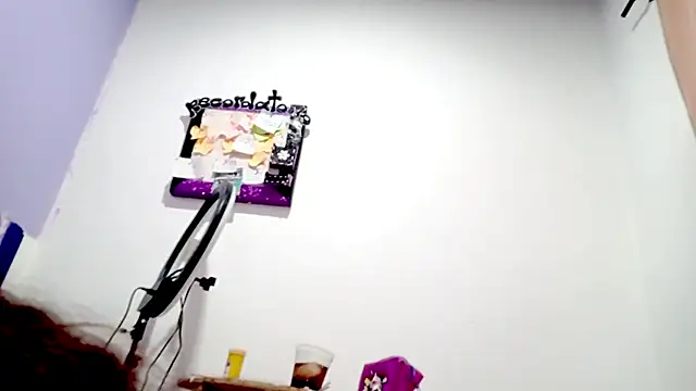 PetiteIvoryQueen19 online show from 02/19/26, 10:18