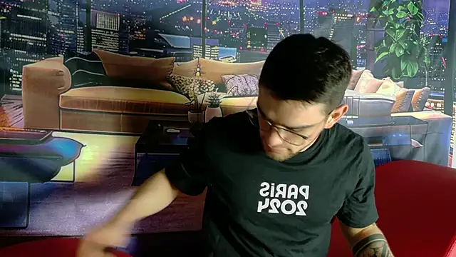 Snapshot of Sexy_Alejandro_ chatting on 03/01/25, 11:28 Sexy Alejandro online show from 03/01/25, 11:28