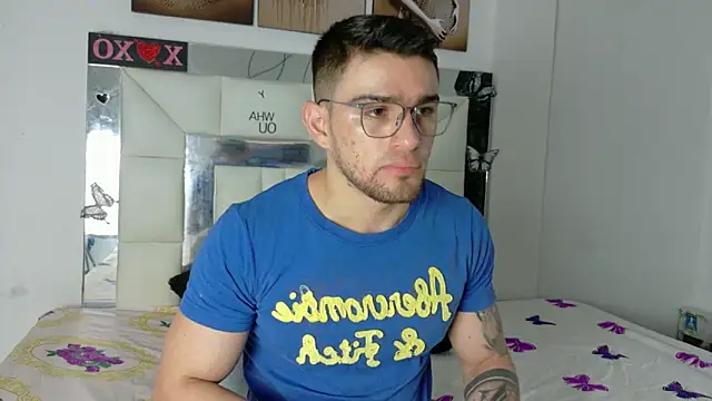 Snapshot of Sexy_Alejandro_ chatting on 03/14/25, 11:34 Sexy Alejandro online show from 03/14/25, 11:34