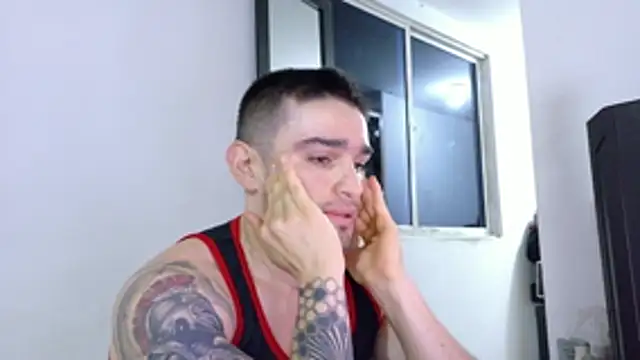 Sexy Alejandro  online show from 12/01/25, 02:56