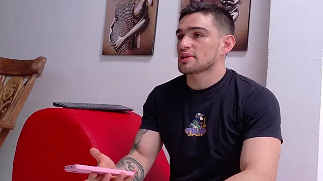 Sexy Alejandro  online show from 04/01/26, 07:33