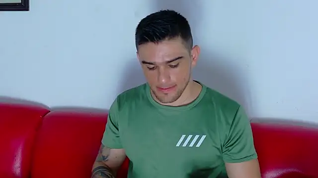 Sexy Alejandro  online show from 02/16/26, 05:22