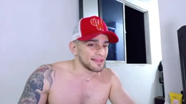 Sexy Alejandro  online show from 11/28/25, 03:39