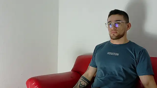 Sexy Alejandro  online show from 12/03/25, 11:42