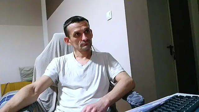 harddick1985big online show from 10/29/25, 02:38