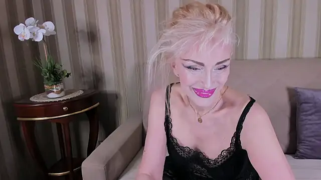 Rita Farel online show from 03/18/26, 09:37