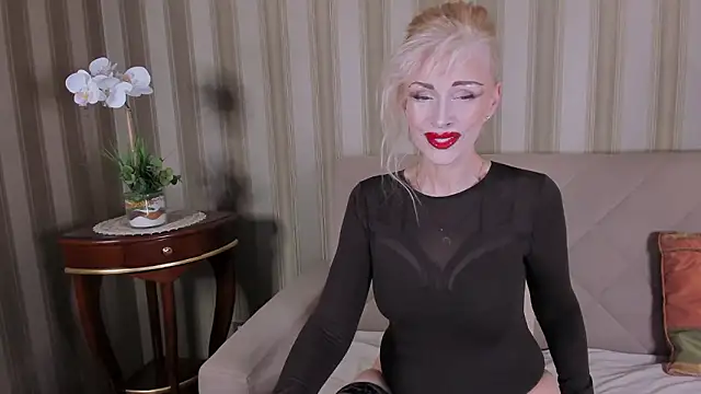 Rita Farel online show from 03/11/26, 09:31