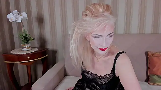 Rita Farel online show from 11/03/25, 09:07