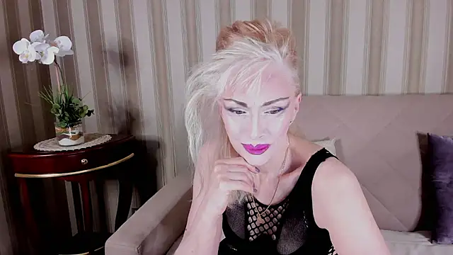 Rita Farel online show from 02/02/26, 09:36