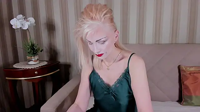 Rita Farel online show from 12/15/25, 09:53