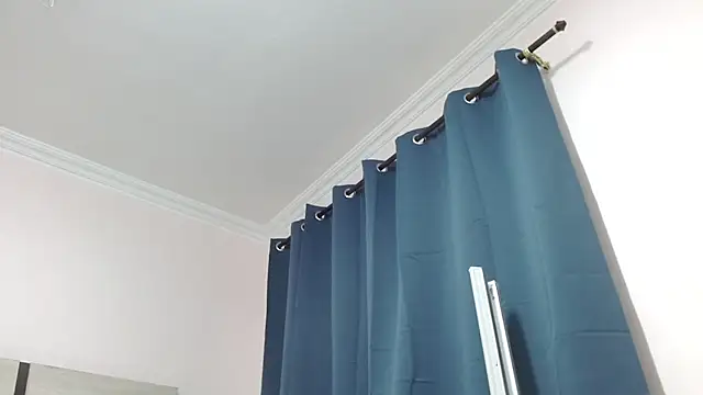 adhara cortez online show from 06/11/26, 08:50