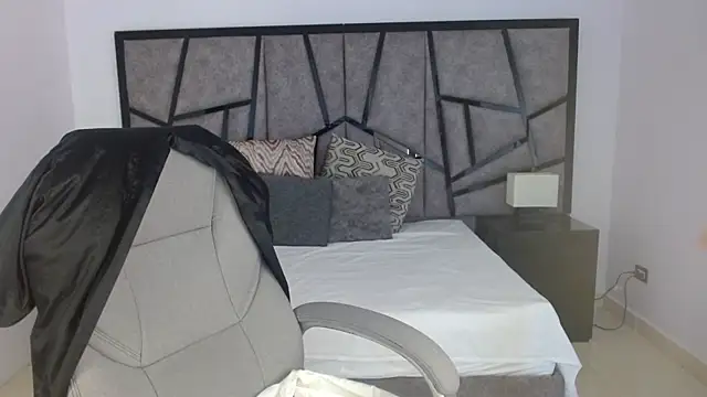 adhara cortez online show from 02/19/26, 08:50