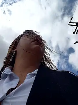 Snapshot of Laura-Hernandez chatting on 01/08/26, 03:40 Laura-Hernandez online show from 01/08/26, 03:40