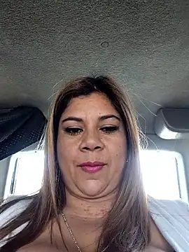 Snapshot of Laura-Hernandez chatting on 01/09/26, 03:41 Laura-Hernandez online show from 01/09/26, 03:41