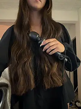 aly golden  online show from 02/25/26, 09:14