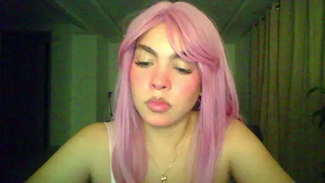 Kiri Cutee online show from 11/25/25, 04:24