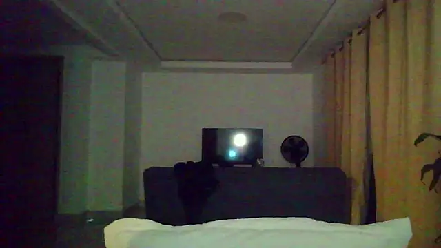 Kiri Cutee online show from 11/28/25, 04:56