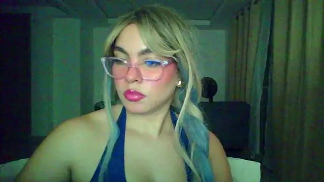 Kiri Cutee online show from 12/04/25, 04:33