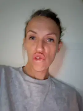 YourJuliena online show from 02/22/25, 09:56