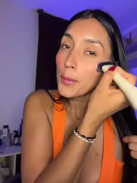 Snapshot of Valentina_cartier chatting on 07/19/26, 11:56 Valentina cartier online show from 07/19/26, 11:56