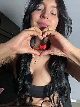Valentina cartier online show from 03/08/25, 12:55