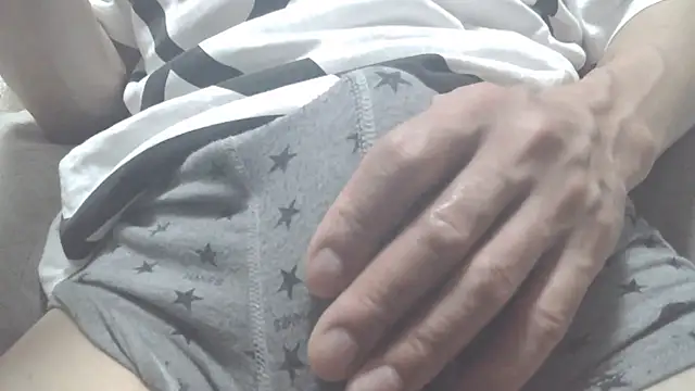 Snapshot of ma_a_tan chatting on 10/13/25, 05:58 ma a tan online show from 10/13/25, 05:58