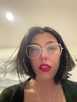 Snapshot of Porcella96 chatting on 12/25/24, 09:33 Porcella96 online show from 12/25/24, 09:33