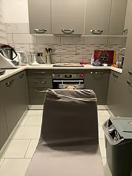 Snapshot of Porcella96 chatting on 01/18/25, 10:49 Porcella96 online show from 01/18/25, 10:49