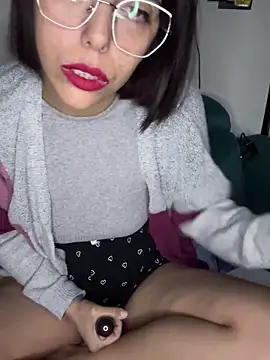 Snapshot of Porcella96 chatting on 03/21/25, 10:17 Porcella96 online show from 03/21/25, 10:17