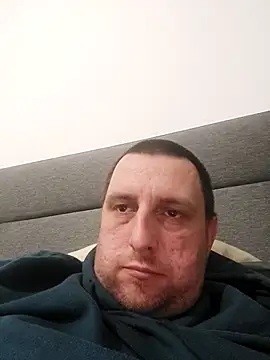 HE-M123 online show from 12/20/25, 07:17