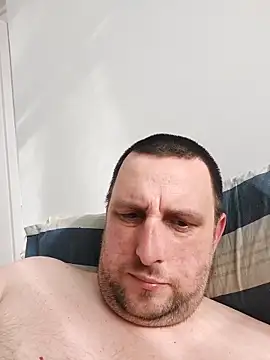 HE-M123 online show from 10/06/25, 01:56