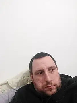 HE-M123 online show from 10/18/25, 07:49